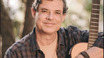 Violeiro Yassir Chediak com nova apresentação sábado em Piraju