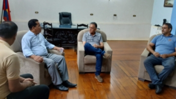 Prefeito recebe visita de assessor parlamentar de Marta Costa